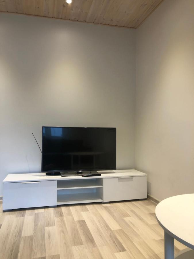 Modern Cozy 2 Bedroom Apartment Near City Center Parnu Luaran gambar